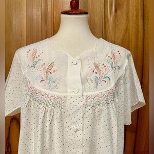 VTG NWOT Lily - Hand-Embroidered in Shanghai, Lightweight Semi-Sheer House Dress